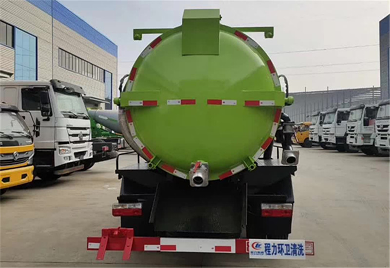 國(guó)六東風(fēng)多利卡吸污車|9方吸污車|價(jià)格|配置|圖片